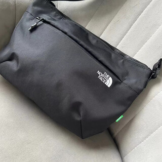 North face fox single shoulder new large-capacity crossbody bag for men and women commuting casual lightweight sports versatile corner bag 23*27*9