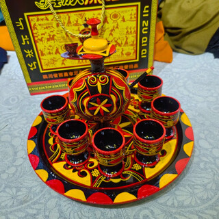 Man gong high-end quality yi lacquerware, sichuan liangshan ethnic minority characteristics, zhaojue wine set, wine glass and flask with folk characteristics. solid large flask cannot hold wine.