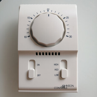 Johnson thermostat t2000eac0c0 single cooling mechanical controller central air conditioning three-speed panel switch jiang white single cooling