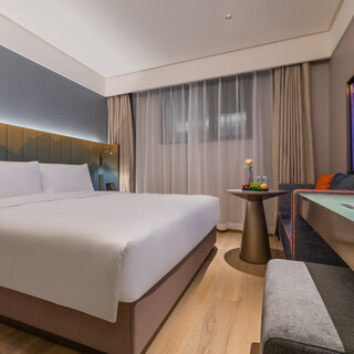 Xinyi king room
