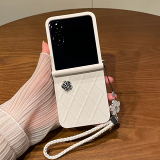 Duokalian is suitable for xiaomi mixflip mobile phone case folding screen new camellia lanyard protective cover xiaomi mixflip high-end small fragrance style leather all-inclusive anti-fall women's chain white background rhombus leather + three-dimensional electroplating silver camellia bracelet xiaomi mix flip