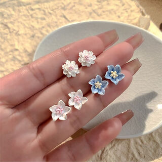 Plum style small fresh summer sweet camellia earrings girl heart forest small simple temperament earrings resin ear jewelry camellia earrings three pairs