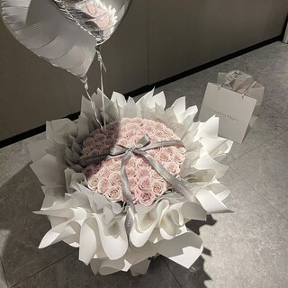 Flower love new year's day manta rose bouquet delivered to your home in the same city as a birthday bouquet gift for your girlfriend, wife, best friend. 52 manta rose bouquets-balloons. delivered within the same city. supports appointment dates.