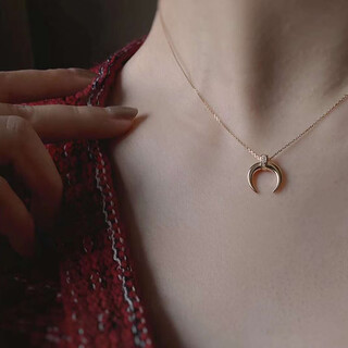 Caox qingyu sister infinite horn pendant 18k gold ins trend simple diamond necklace moon pendant high-end