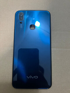 Vivo is suitable for y3 low-end version battery cover, new mobile phone original back cover, front shell, middle frame card tray, boot volume, y3 low-end blue back cover