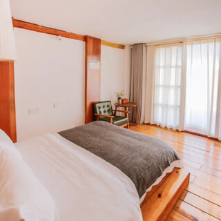 Panzhihua yinshanlan b&b garden view suite