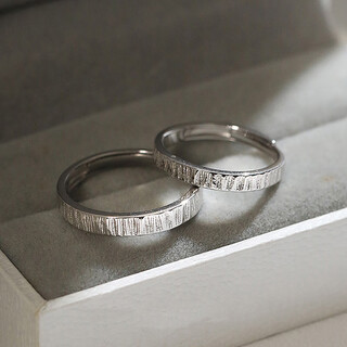 Laomiao silver ring with hammered plain ring for men 999. hammered plain ring for men with 999 ring. no specifications.