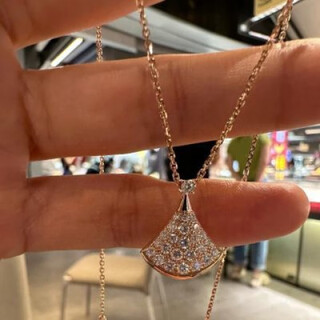 Kzd old phoenix 18k rose gold fan-shaped necklace for women with small skirts full of stars pendant au750 color gold clavicle chain for girls 18k rose gold fan-shaped necklace for women with small skirts full of stars