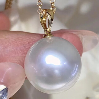 Oine old phoenix gold store pendant necklace comparable to australian white clavicle chain pearl large white 18k gold melon seed buckle light 18k gold with silver chain 15-16mm