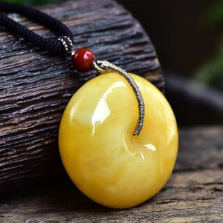 Mouth ten leaves natural beeswax peace buckle pure yellow diy pendant men and women necklace fashion simple and versatile accessories beeswax peace 35mm