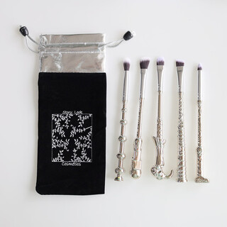 5-piece harry potter wand set gift bag makeup brush set 5 magic makeup brushes 5-piece makeup brush set with leaf pattern bag