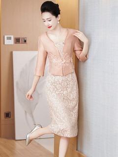 Champagne color elegant mother-in-law's wedding banquet dress can be worn at ordinary times to look young and elegant. new wedding banquet evening dress champagne m