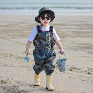 Equipment for catching the sea, children's play clothes, wading waterproof pants, kindergarten beach fishing suspenders, one-piece nylon camouflage play clothes, one size fits all, size 160, inner length 16 cm