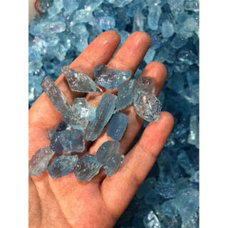 Jiaye quality aquamarine rough stone tanzania 15-25mm high ice penetration pendant ore specimen blue water ice penetration blue 5g pack