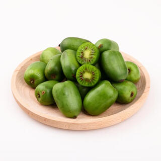 Organic thumb mushroom soft dates and kiwi berry 125g