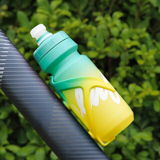 Xide sheng is suitable for bicycle water bottles, cycling kettles, mountain road bikes, sports water cups, cycling equipment, bicycle accessories, vitality lime-water bottle holder + vitality lime kettle 650ml