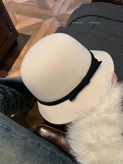 Autumn ballad french woolen hepburn hat autumn and winter women's chaebol daughter's small top hat elegant temperament small fragrance basin hat white and black color matching adjustable