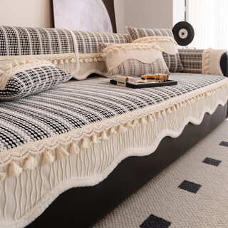 Xingying french chenille sofa cushion, universal for all seasons, 2025 new model, one-piece straight-row special-shaped anti-slip cloth towel, zy special-shaped floating six notes - black 70cm*70cm