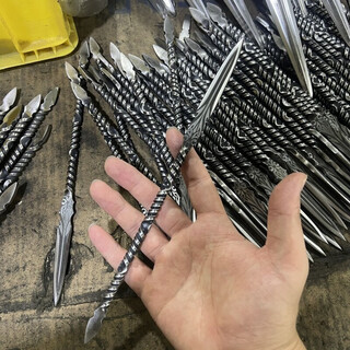 Chaweng ancient town longquan tea knife manganese steel one-piece handmade mini forged stainless steel ornament three kingdoms weapons twisted tea needle pony pony length about 24cm