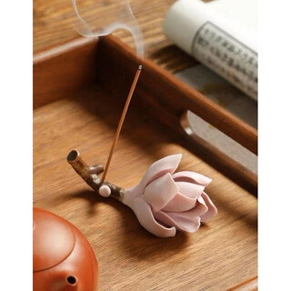 Fantasy magnolia plum blossom ceramic brush holder pen holder tea pet incense high value small decoration ornament handmade magnolia flower (purple)