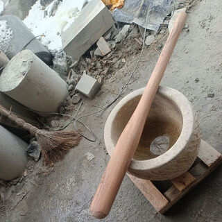 Sailotou natural solid wood hammer for making glutinous rice cakes and rice cakes. wooden pestle, stone mortar, stone nest, wooden hammer, round head wooden hammer, can be customized. one-shaped wooden hammer, medium diameter 7cm