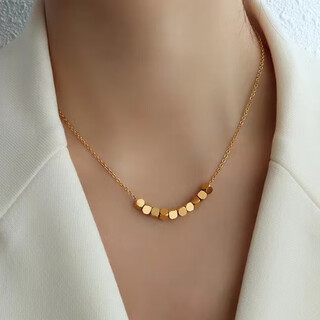 Nsyca old phoenix 999 gold-plated bafanglaicai small sugar cube necklace for women 18k gold light luxury color gold small square clavicle chain bafanglaicai necklace lao fengxiang same style