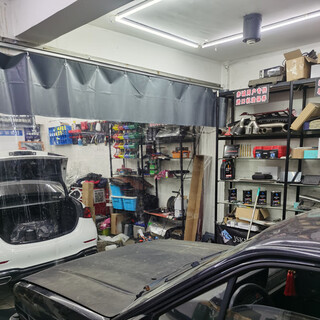 Car partition window car wash shop waterproof curtain water-proof sliding door curtain warm and transparent air-conditioning curtain wind-proof plastic dust-proof gray middle transparent (send track) 3.0m*2.6m width and height