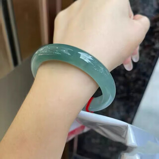Jade bracelet, ice jade bracelet, oil green ice waxy female jade bracelet, peace bracelet for mother, gift for wife, oil green bracelet, exquisite gift box, 60-61mm+ high-end gift box