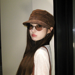 Bangboshi suede pleated flat-top equestrian hat 2025 new retro old newsboy hat casual versatile face-showing small duck cap equestrian hat-brown