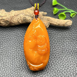 Fuwanzhe natural beeswax zodiac horse pendant baltic amber horse pendant 58x28.5x14.5mm 15.85g