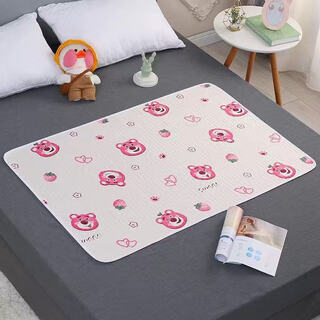 Π水防水凉垫防尿垫姨妈垫婴儿尿布垫老人防水凉垫女生例假生理期垫 【五层防漏防滑】草莓熊 50x70cm