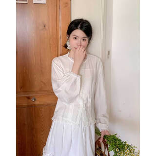 Small town shanshan morning glimmer round neck long-sleeved shirt women's autumn gentle and sweet splicing fungus top simple white one size