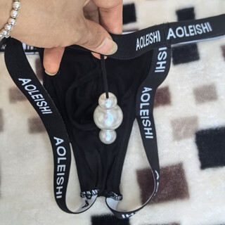 He jiagong men's underwear, thong, double butt, exposed buttocks, hanging 3 cm beads, chrysanthemum sexy underwear with front hole and hollow for convenience, black plus 3 pieces, one size fits all, 80-135 jin jin is equal to 0.5 kg