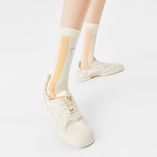 Gorp girl mountain functional style | ar sports pressure calf socks outdoor cycling mountaineering running mid-calf socks reflective stripes beige one size choose any 3 pieces 15% off_(36-40)