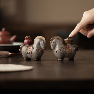 Qi shiqi, two-pack, color-changing tea pet ornaments, chinese-style fortune-lubricating tang horse tea table, tea accessories, rich immediately + blessing, one pair, temperature-sensitive color-changing model
