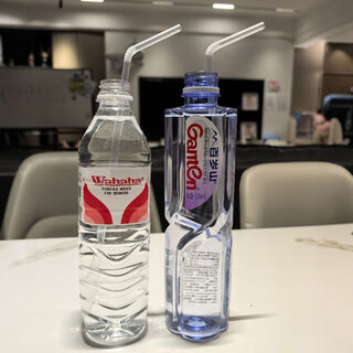 Sanqihu disposable extra long 30cm elbow plastic straws independent paper packaging portable straws for mineral water 6-300mm straws individually packed 100 pieces