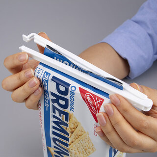 Japan imported snack bag sealing clip kitchen food preservation clip discharging sealing clip milk powder moisture-proof artifact long white 4 pack_length 19cm