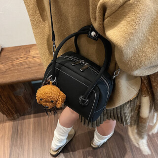 奥洛黛娅手提贝壳包女2025冬季新款简约百搭单肩包小方包女潮流斜挎包出行 黑色 20*10*15