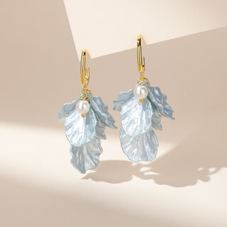 Yalundi fashion petal earrings 2025 new light luxury niche girls beach resort style earrings for women