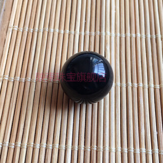 Yingshu burmese amber single bead, specifications15mm, shot in natural light, fidelity and naturalness