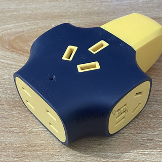 High-power plug-in strip 6000w with locking self-locking socket plug-in board multi-functional household multi-hole anti-pull-off strip plug-in wireless wiring board daniu 17 holes without switch without lock with 16a