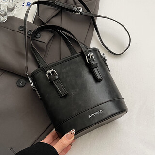 Abbott-vintage leatherwork autumn and winter antique handbags women's 2025 new fashion versatile shoulder crossbody bag high-end explosive bucket bag black