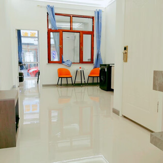 Xinxiang b&b, two bedrooms and one living room, warm living room