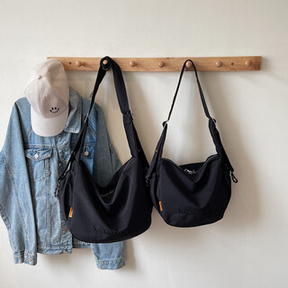 Other/other korean large-capacity women's canvas bag 2025 new work clothes messenger bag sports travel bicycle dumpling bag black small size