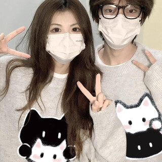 Mdlila couple sweater 2025 new autumn and winter high-end niche super good-looking round neck pullover long-sleeved knitted top white gray women's s