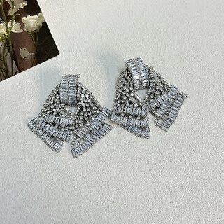 European and american heavy industry light luxury zircon skirt tassel earrings lady style dress dinner earrings silver pair