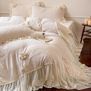 Mercury series french girl thickened carved milk velvet four-piece winter lace plush quilt cover coral velvet princess style bed skirt milk velvet drunk flower room--off-white (slippers for collection) 1.5m bed width (quilt cover 200*230) four-piece set x bed skirt