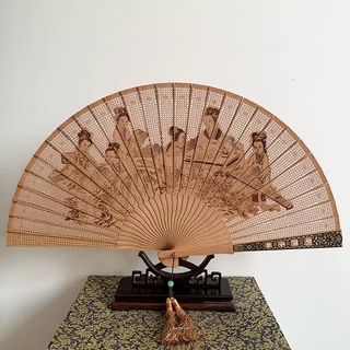 Yusenyi intangible cultural heritage gifts abroad for foreigners and lao changmen suzhou specialty sandalwood fan chinese style sandalwood fan folding fan (gift box) 10-inch red sandalwood double-sided heat transfer-qinqi calligraphy and painting lady pictures craft fan