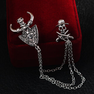 Fat donglai's same brooch for men, korean version, trendy retro college style, navy style, crown, cross, wings, alloy emblem for women, retro silver skull shield