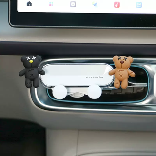 Yusenyi car mobile phone holder cartoon car cute air conditioning outlet clip anti-shake car navigation fixed support frame female (patch bear) white air outlet mirror holder